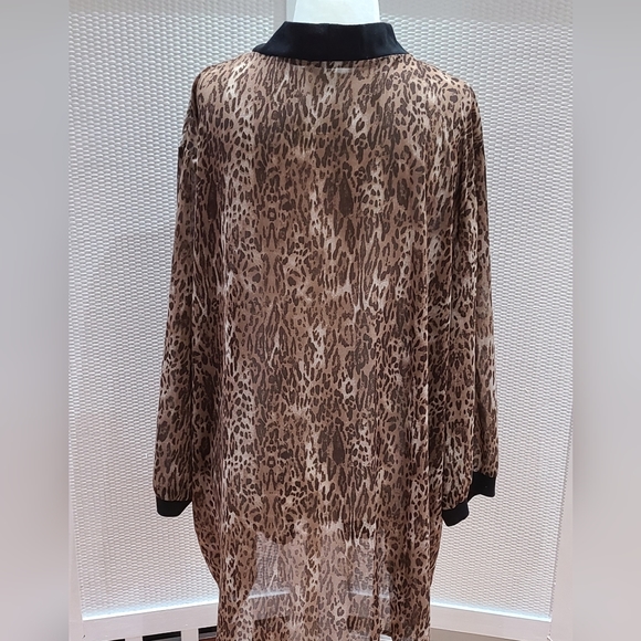 Signature Collection animal print cover up size 1X - Picture 2 of 2